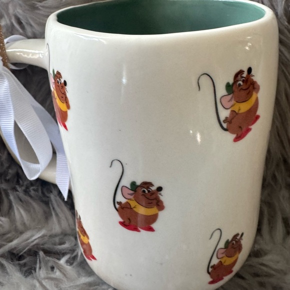 COPY - RAE DUNN DISNEY PRINCESS CINDERELLA COFFEE MUG W/GUS GUS “GUS GUS” NEW - Picture 3 of 12